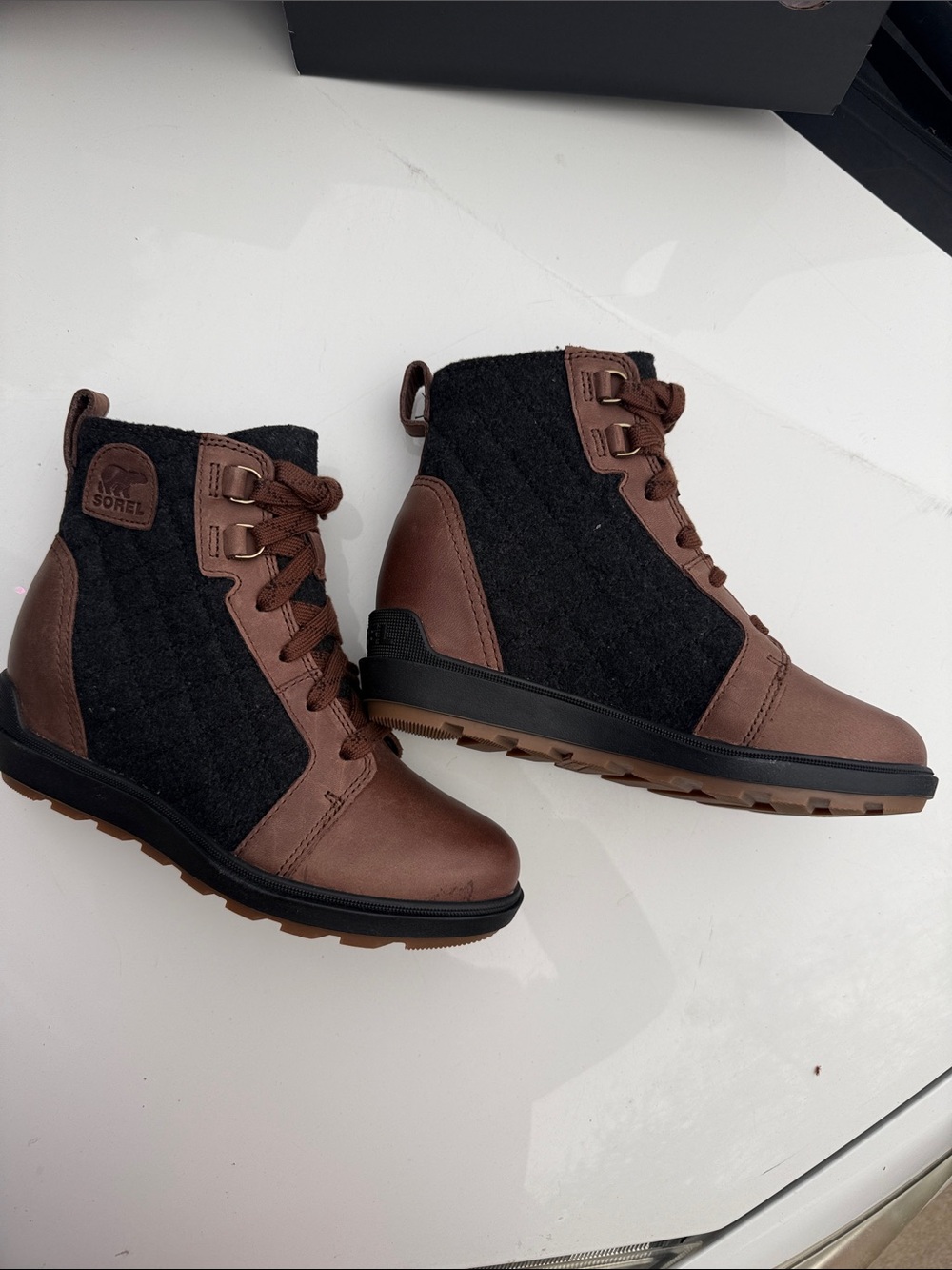 Sorel EVIE™ II NW LACE PLUS WOMEN'S BOOT size 5.5

G shelf